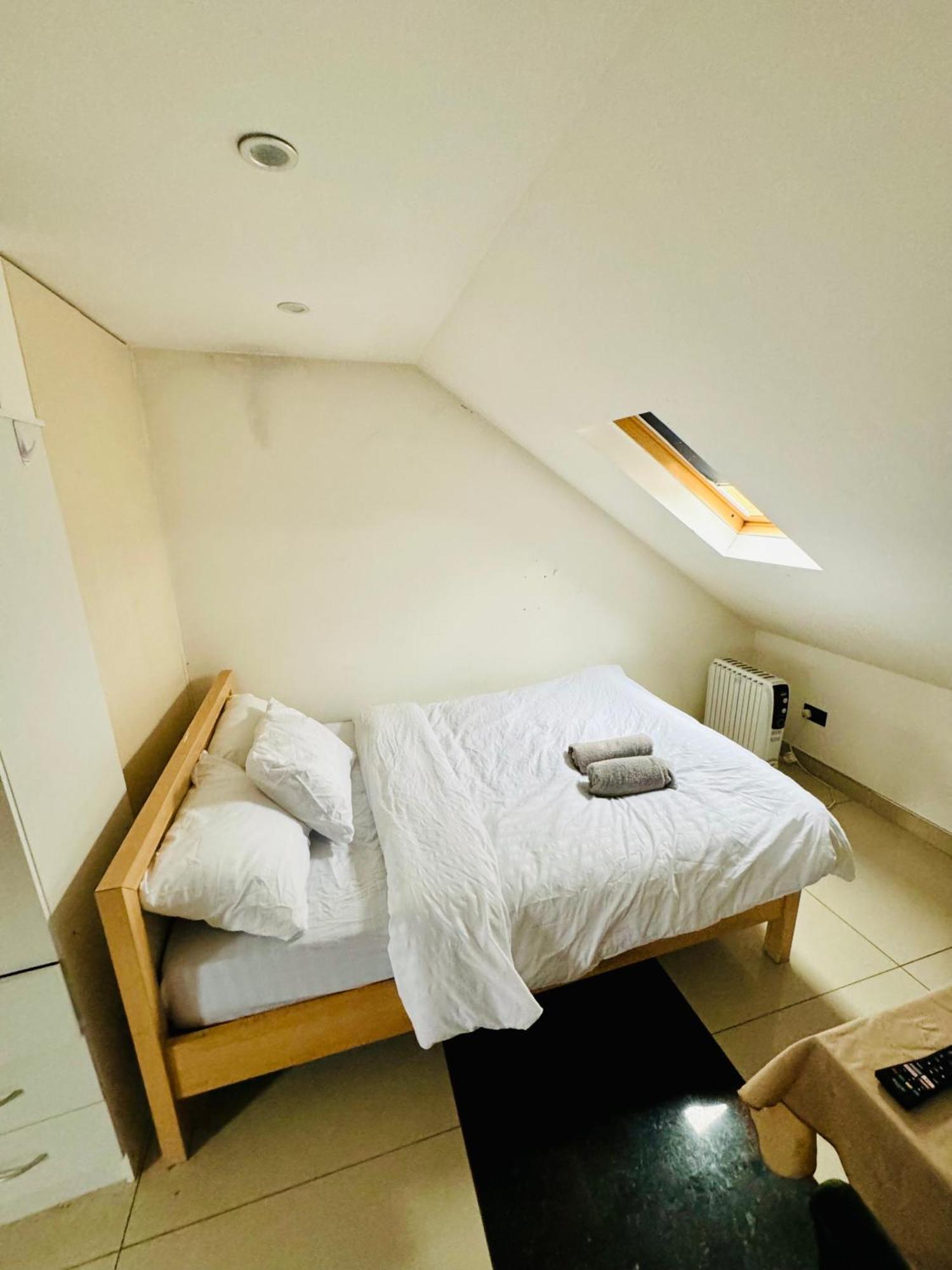 The Great Falcon Accommodation 伦敦 外观 照片